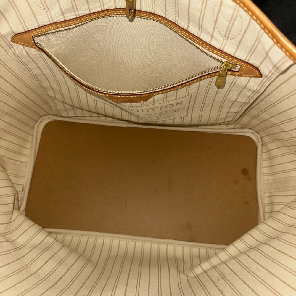 Large Louis Vuitton Neverfull Tote Bag - Picture 5 of 8